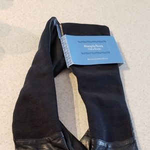 Long leather gloves. VERA WANG